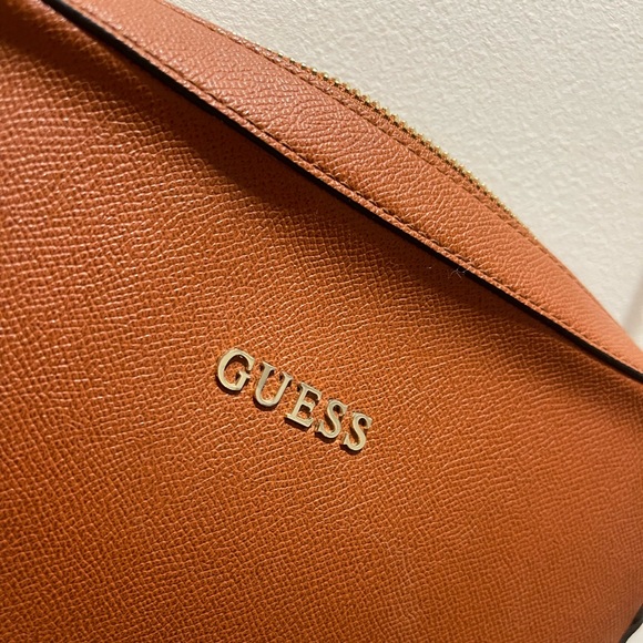 Purse / Crossbody - Picture 2 of 3